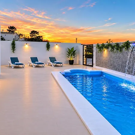 Chaletpiscina *
