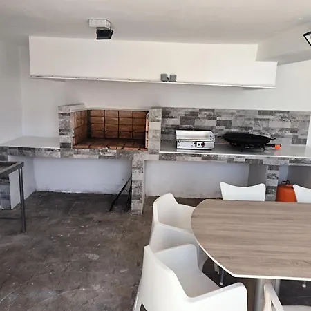 Dom wakacyjny Chaletpiscina